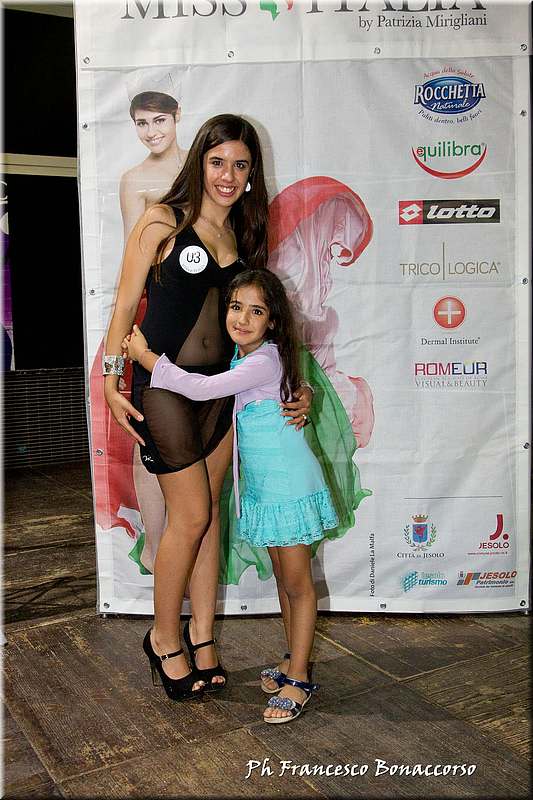 FB4_8922.jpg