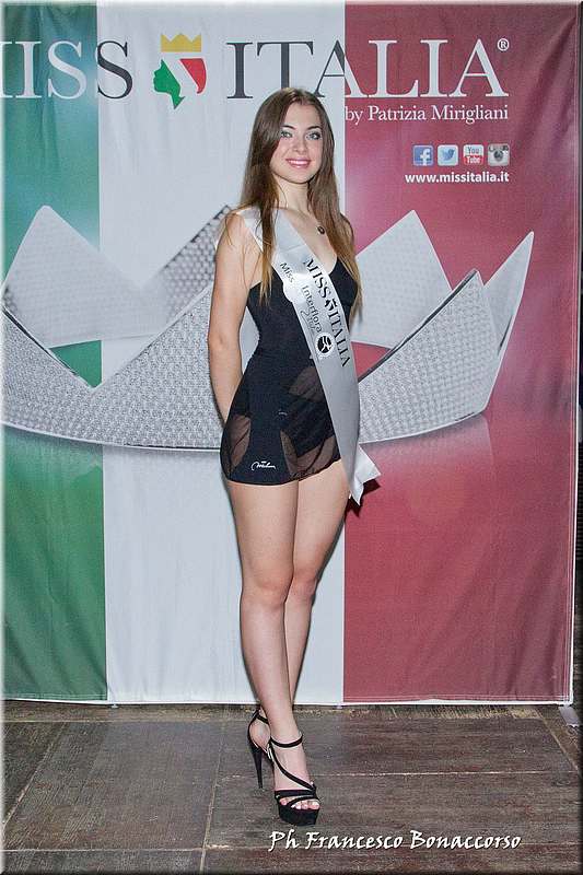 FB4_9052.jpg