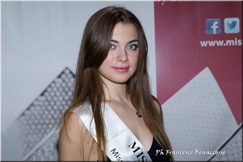 FB4_9057.jpg
